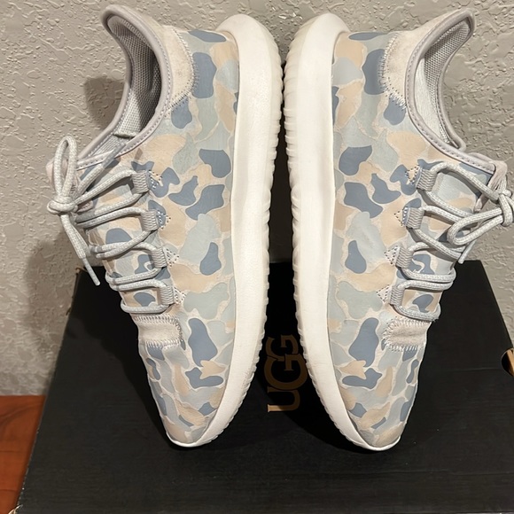 Adidas - Picture 3 of 5